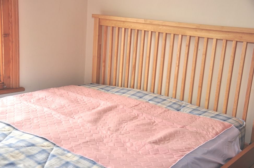 Kylie® 4 Double Bed Size Waterproof Sheet